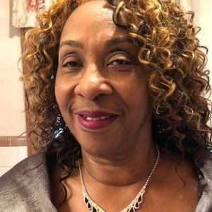 Meet your Posher, Maxine